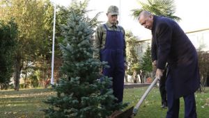 Cumhurba?kan? Erdo?an, ?kmal, Maliye Okulu ve E?itim Merkezi Komutanl???n? ziyaret etti