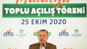 �Bug�n T�rkiye, d�nyan?n her yerindeki toplumlar?n g�n�llerinde, mazlumlar?n hamisi, hakk?n ve adaletin savunucusu olarak taht kurmu?tur�