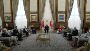 Cumhurba?kan? Erdo?an, Milli M�cadele kahramanlar?n?n yak?nlar?n? kabul etti