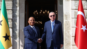 Cumhurba?kan? Erdo?an, Sao Tome ve Principe Demokratik Cumhuriyeti Ba?bakan? Trovoada ile gr?t